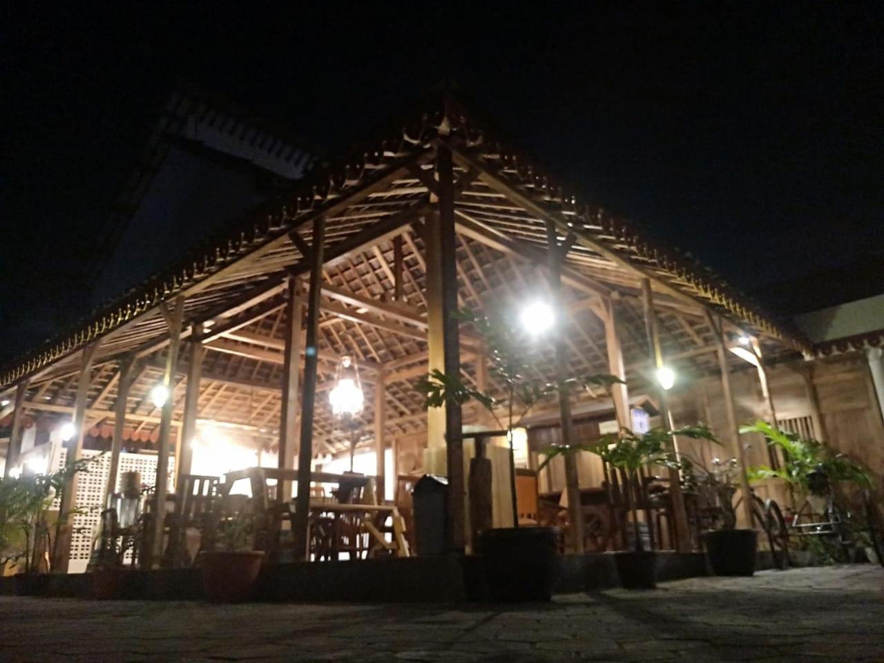 Diaga Grha Hotel Yogyakarta Luaran gambar
